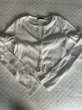 Zara Ribbed Button-Front Long Sleeve Top